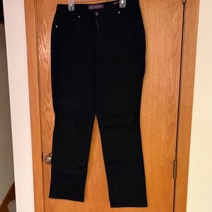 Gloria Vanderbilt Women's Black Straight Leg Jeans